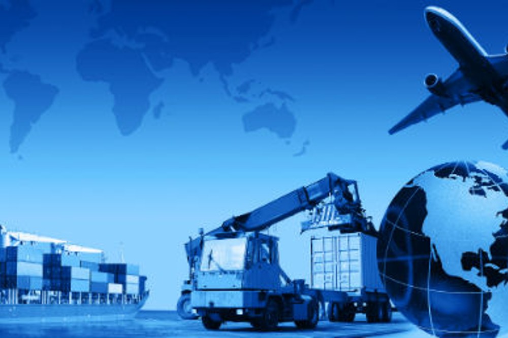 CFGS / Grado universitario rama Administración, Comercio Int. o Transporte y Logística